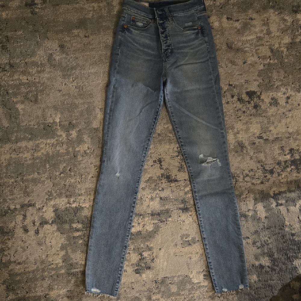 GAP Light Blue Button-Fly Jeans - Picture 5 of 5